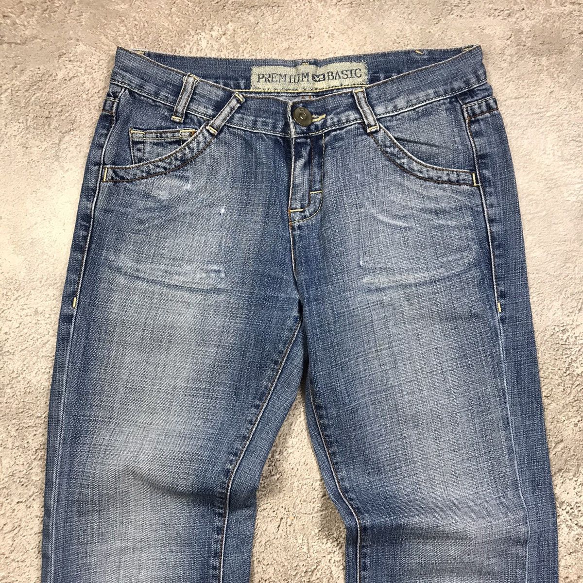 Vintage Vintage Y2K Baggy Distressed Flared Jeans Grunge Skate 28 Size 28" / US 6 / IT 42 - 2 Thumbnail