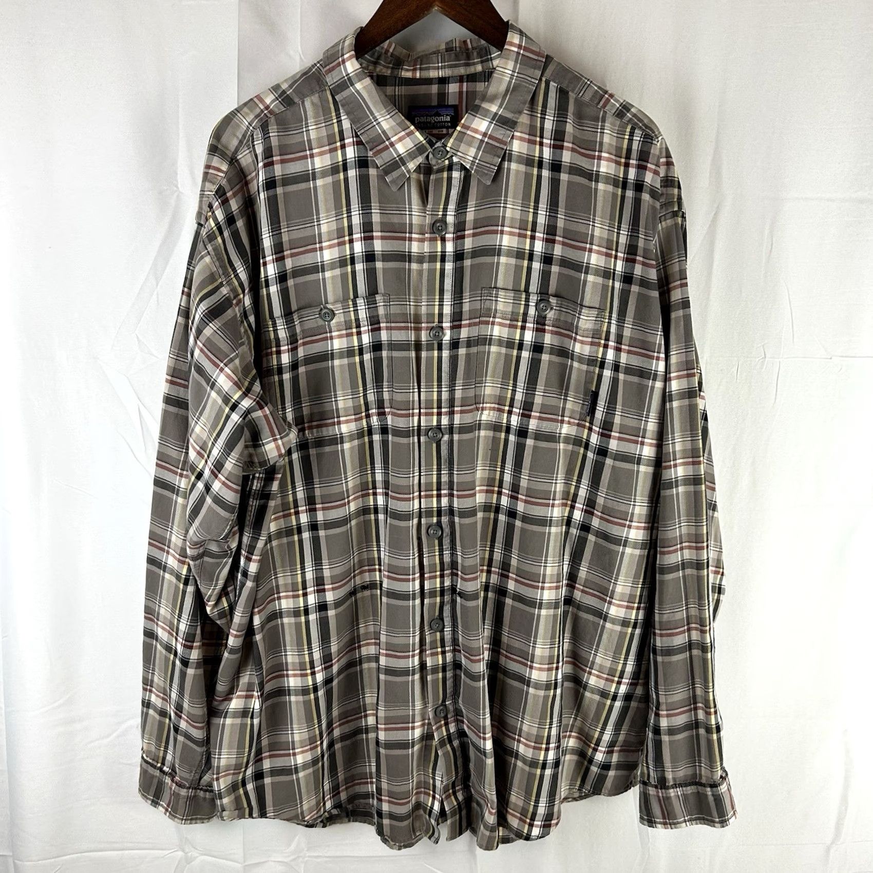 Patagonia Patagonia Shirt Mens 2XL Gray Plaid Organic Cotton Button Up Long Sleeve Flaw (Pre-owned) Size US XXL / EU 58 / 5 - 2 Thumbnail