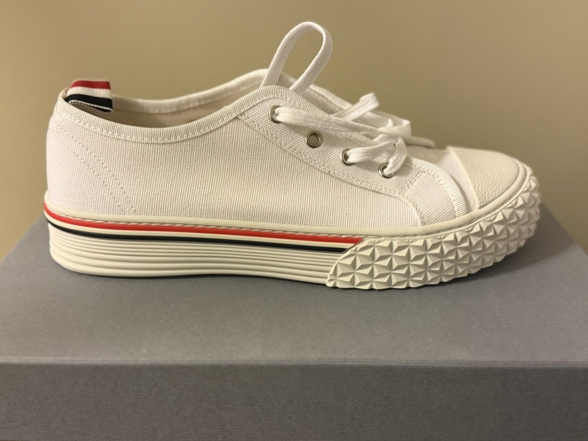 Thom Browne Thom Browne Low Top BRAND New Size US 10 / EU 43 - 4 Thumbnail