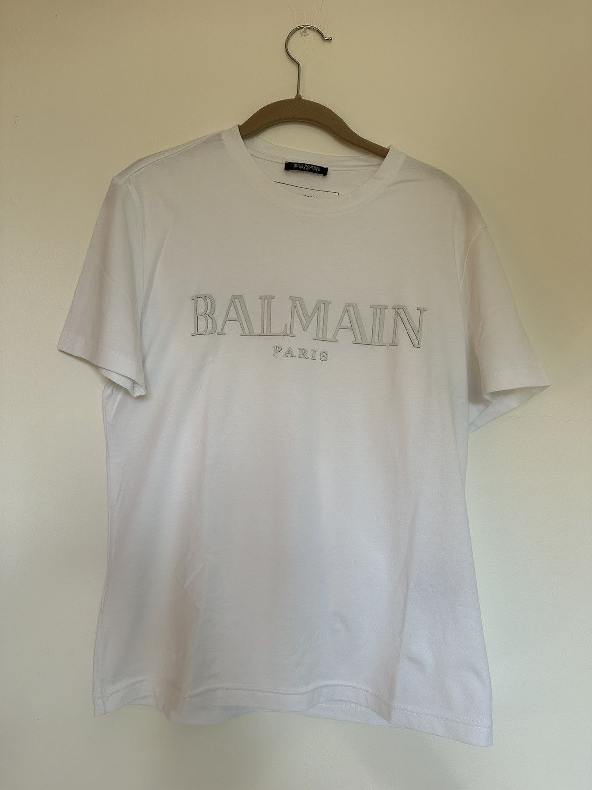 Balmain Balmain Paris White Logo T-Shirt Size M New With Tags Size US M / EU 48-50 / 2 - 1 Thumbnail
