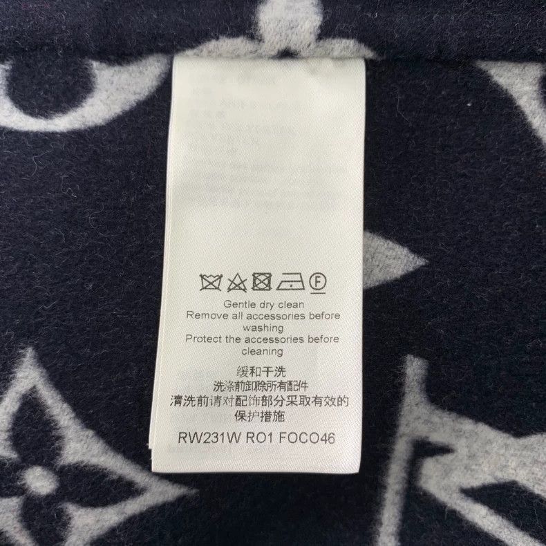 Louis Vuitton Louis Vuitton 23 blue presbyopic full print wrap coat Size XXS / US 00 / IT 34 - 6 Thumbnail