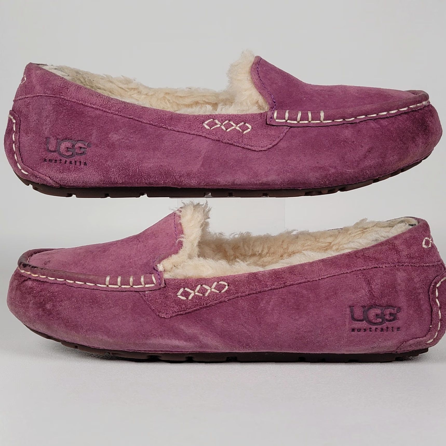 Ugg UGG Slipper Women Moccasin Slippers Pink Suede Shearling Slip On Cushioned Lined Comfort Travel Casual Indoors Outdoors US 10 UK 8.5 EU 41 Mens? Size ONE SIZE - 5 Thumbnail