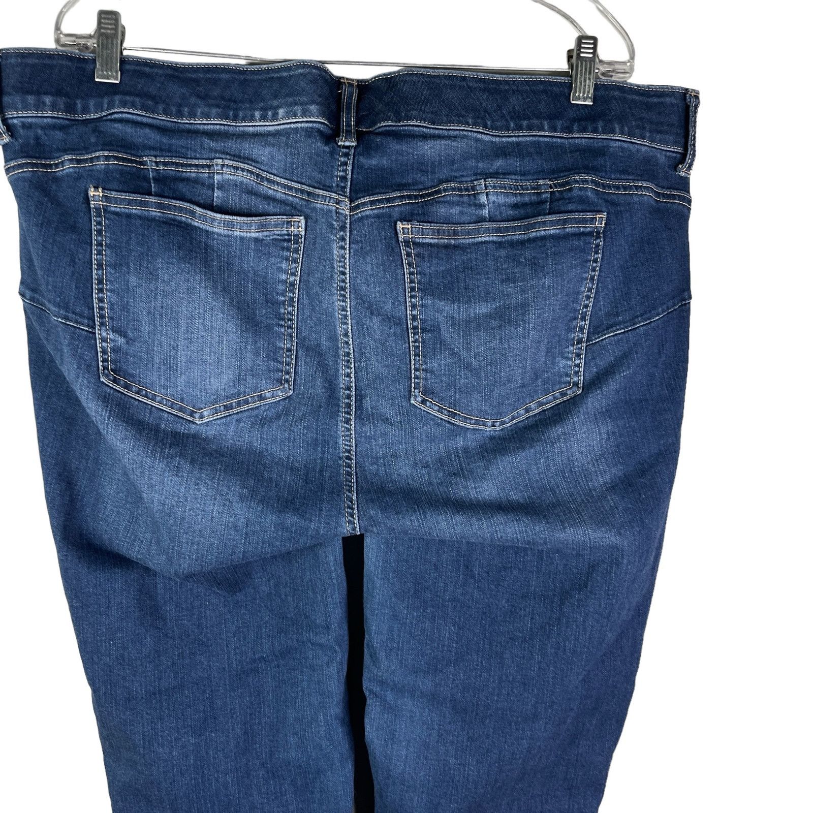 Other Torrid Premium Jeans Bombshell Skinny 22R Stretch Size 42" / US 20 - 12 Thumbnail