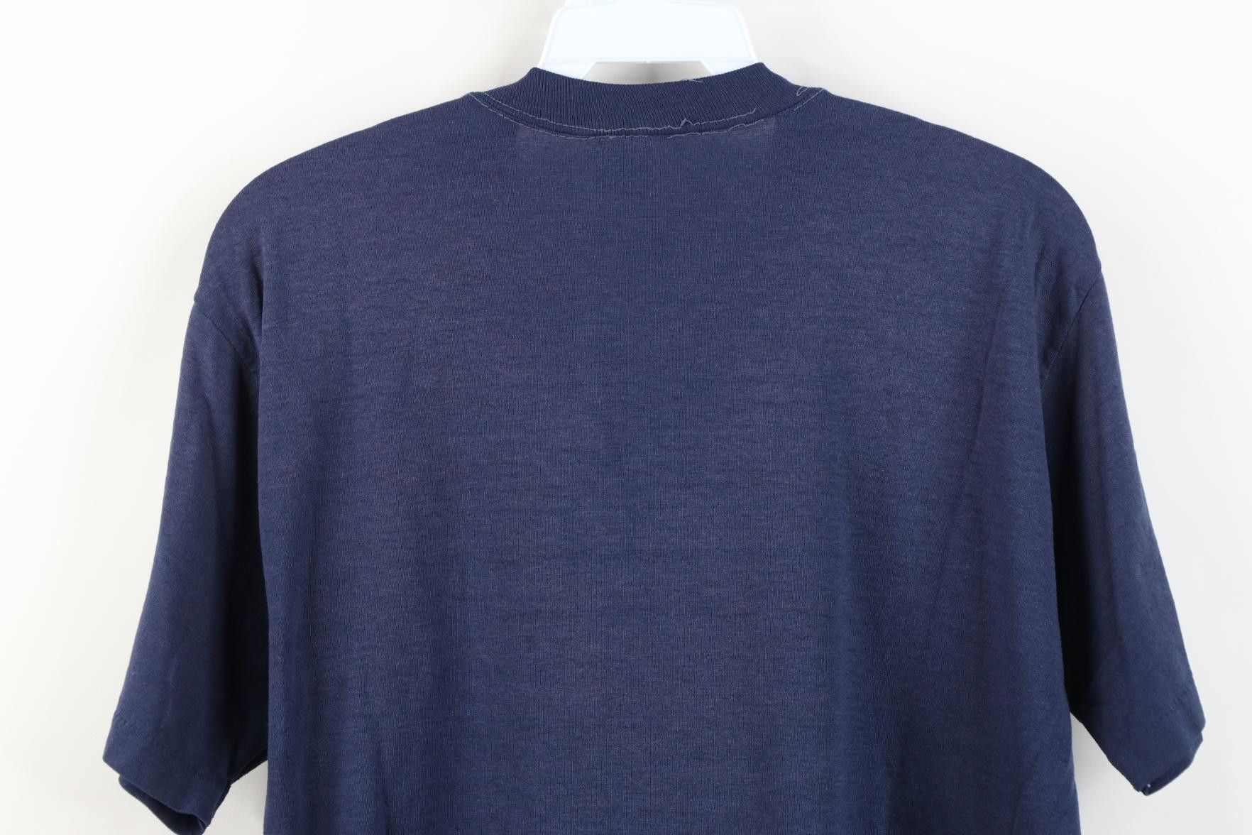 Vintage Vintage 60s 70s Shadows Soap Opera tv 30 Vampire T-Shirt USA Size US L / EU 52-54 / 3 - 13 Thumbnail