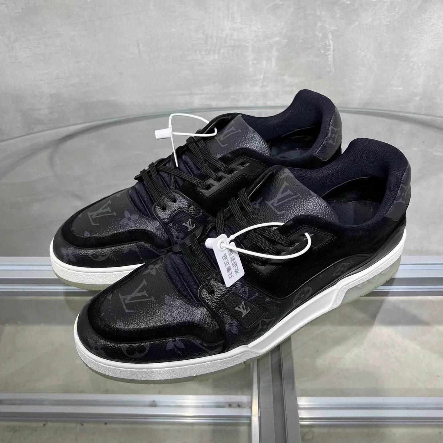 Louis Vuitton LV Trainer Black Monogram UK9.5/43.5 Size US 10.5 / EU 43-44 - 2 Thumbnail
