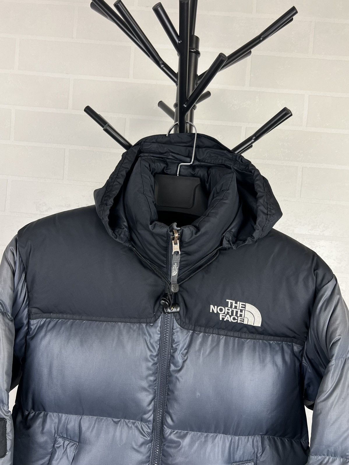 The North Face THE NORTH FACE Down Puffer Jacket Nuptse 700 Logo Mens Size US XS / EU 42 / 0 - 2 Thumbnail