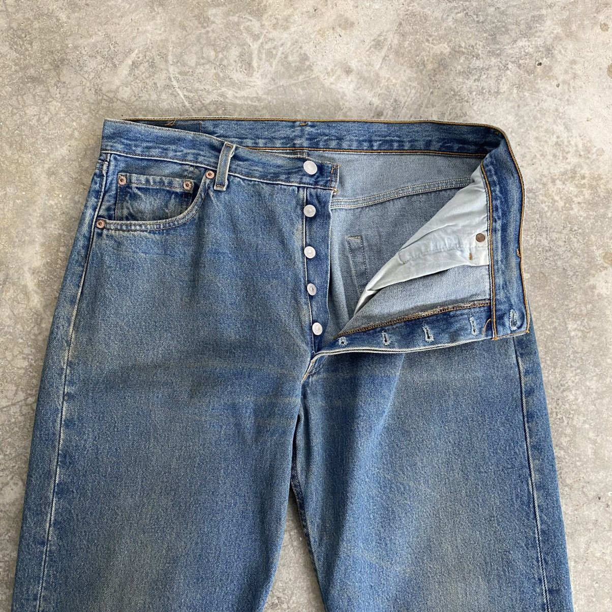 Levi's Vintage Levis 501 Faded Stonewashed Blue Distressed Jeans Size US 35 - 7 Thumbnail