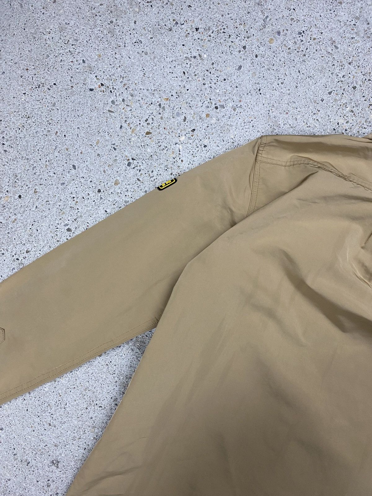 Barbour Barbour international beige shirt windbreaker Size US M / EU 48-50 / 2 - 12 Thumbnail