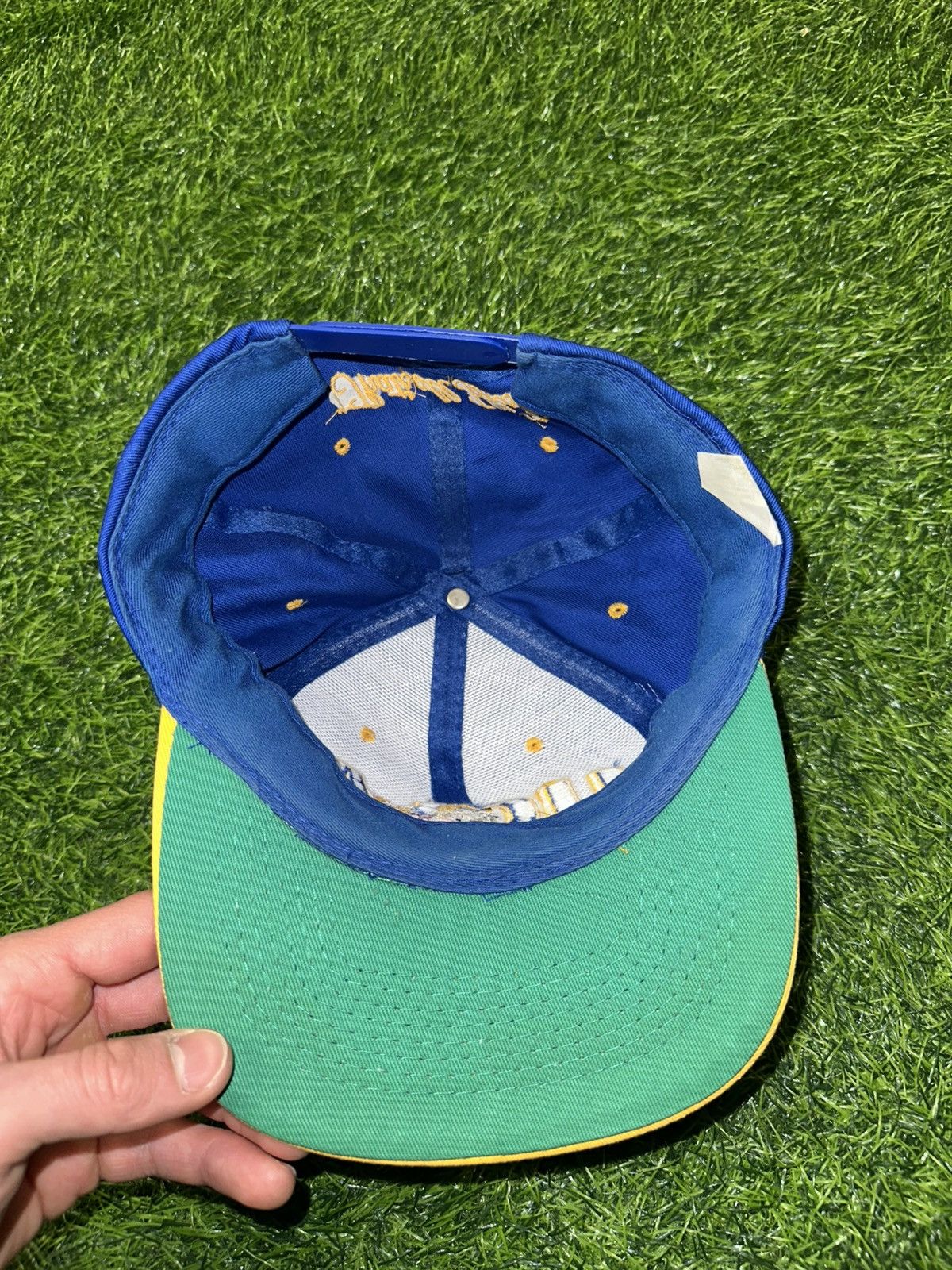 Vintage × Warner Bros Vintage 1993 UCLA Bruins Loony Times Tasmanian Devil Hat Size ONE SIZE - 5 Thumbnail