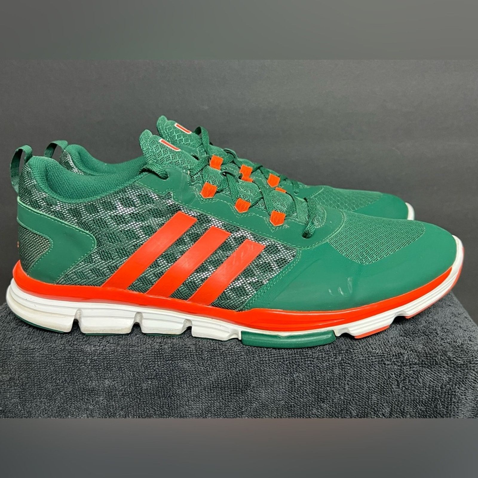 Adidas Adidas Player Issued Miami Hurricanes TEAM EXCLUSIVE 16 RARE Size US 15 / EU 48 - 2 Thumbnail