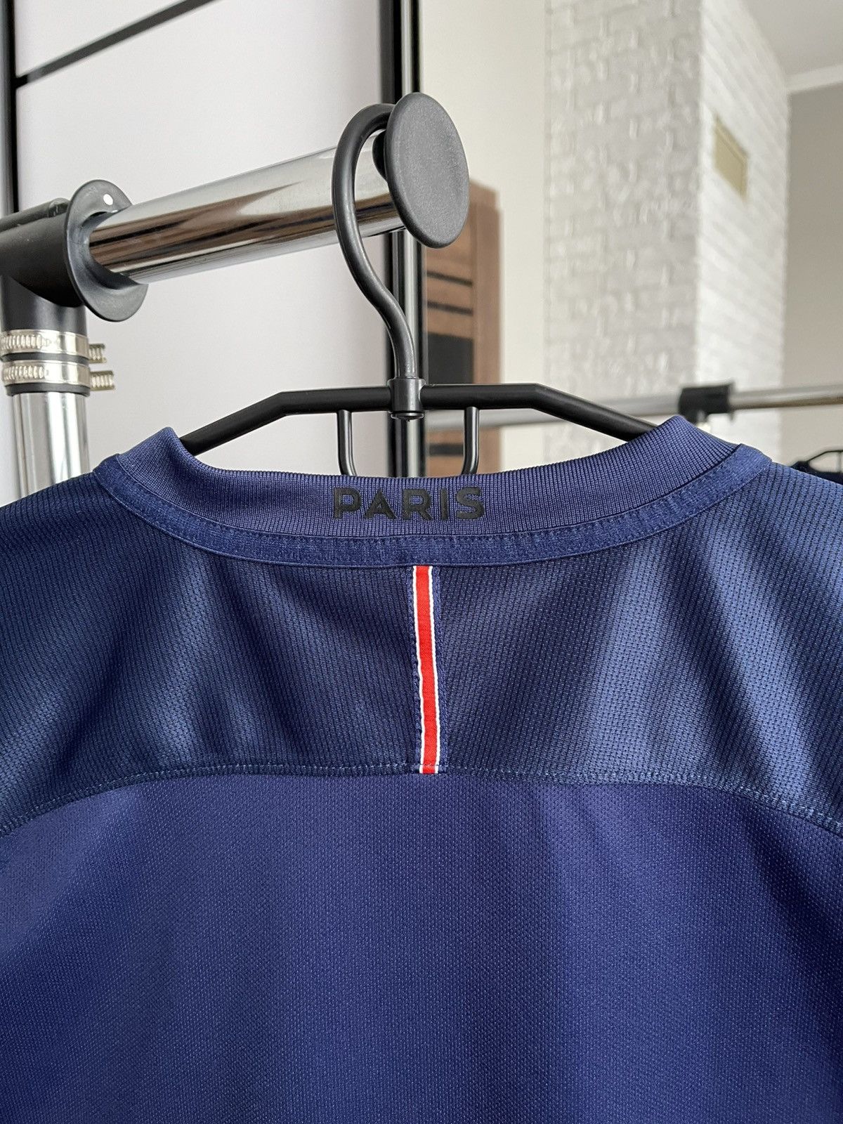 Nike 2016/2017 Nike Paris Saint Germain PSG Soccer Jersey T-Shirt Size US M / EU 48-50 / 2 - 8 Thumbnail