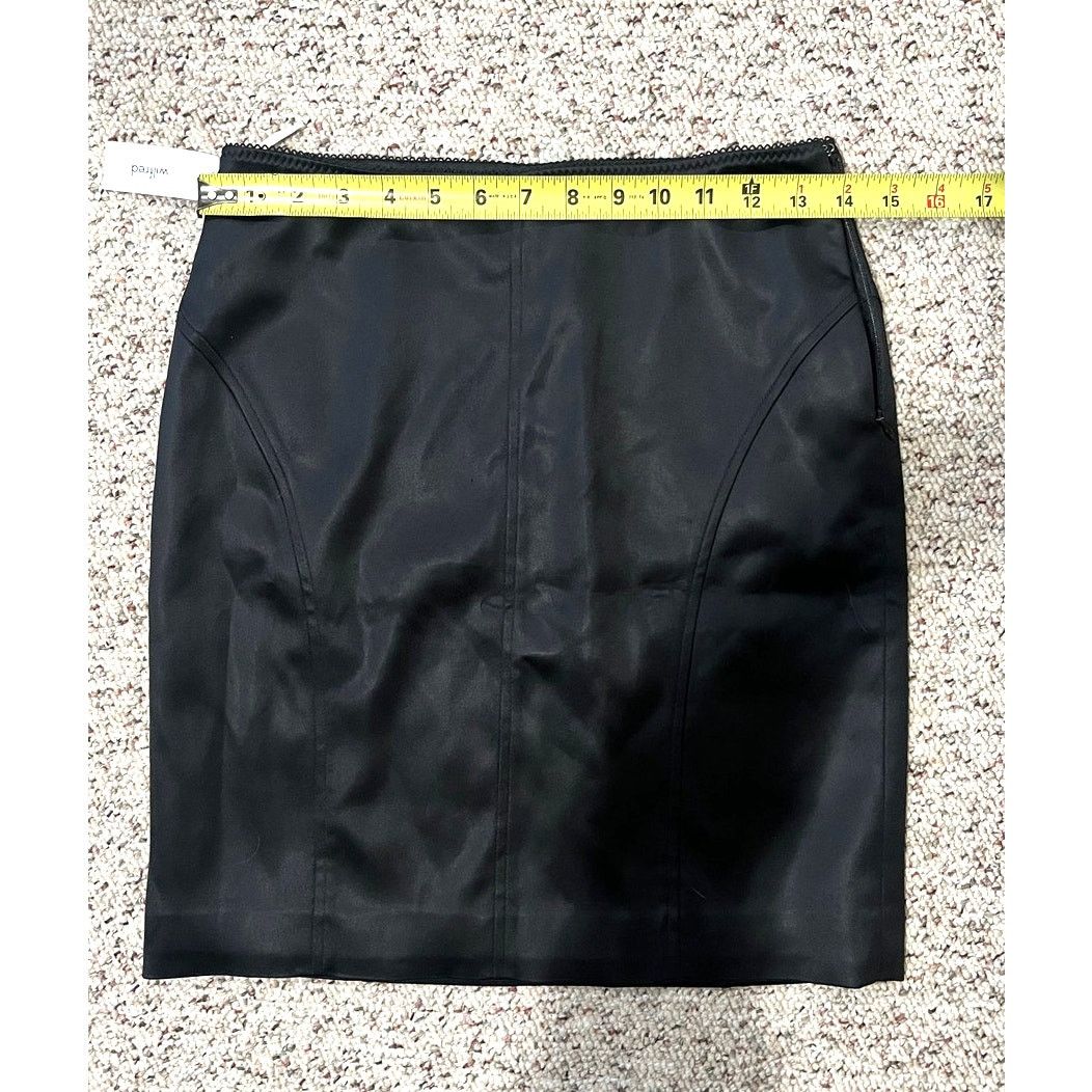Aritzia NWT Wilfred Aritzia Desertland Black Satin Mini Skirt Size 2 Size 26" / US 2 / IT 38 - 8 Thumbnail
