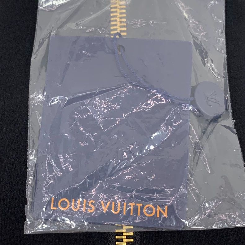 Louis Vuitton Louis Vuitton 24 Black Doll Neck Half Zipper Short Sleeve Size XS / US 0-2 / IT 36-38 - 7 Thumbnail
