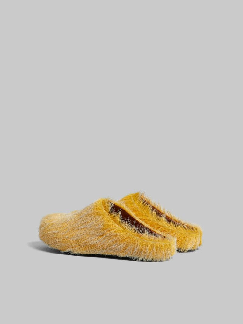 Marni o1f1d3z0526 Long-Haired Calfskin Fussbett Sabot in Yellow Size US 7 / IT 37 - 3 Thumbnail