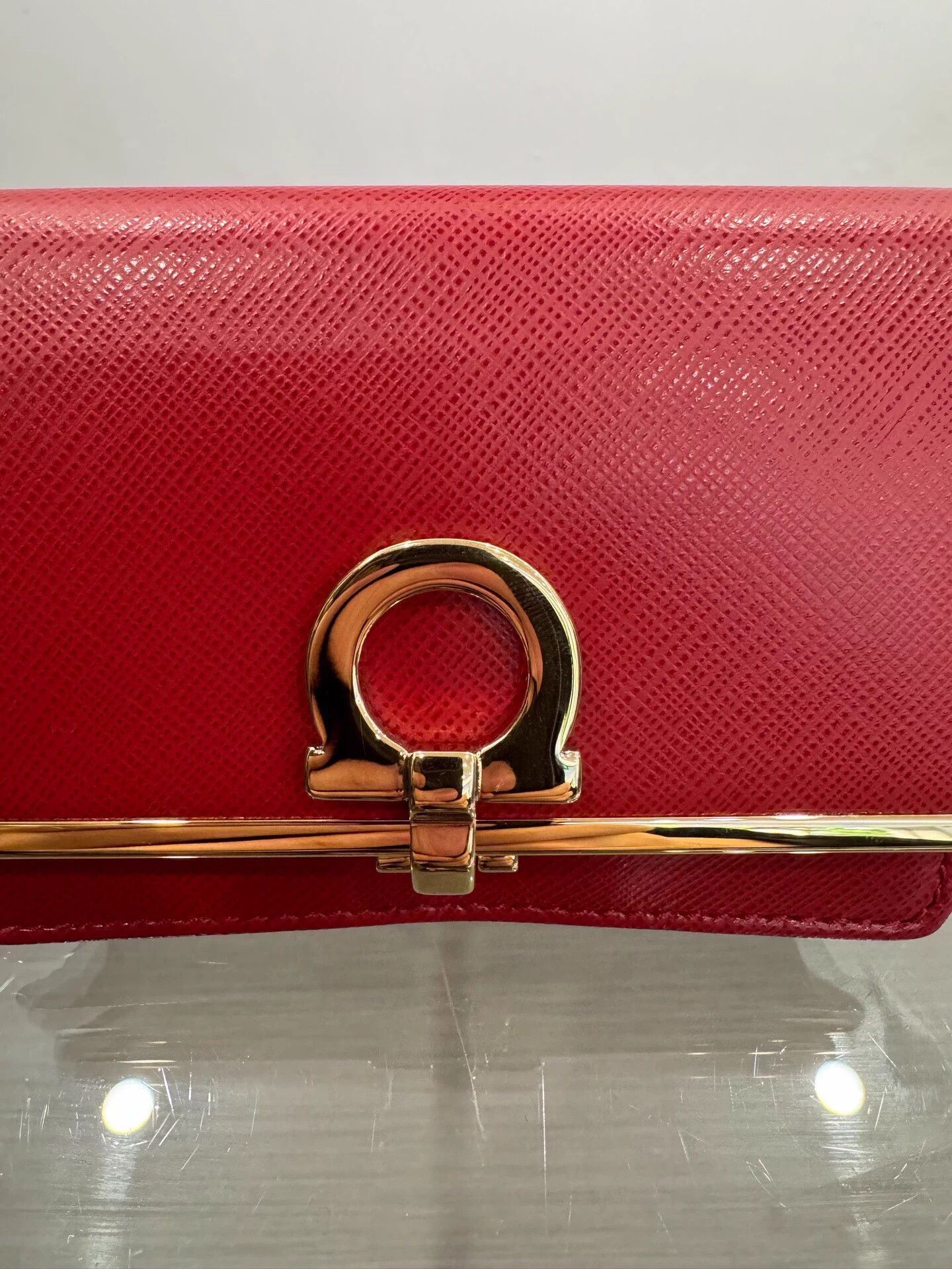 Other FERRAGAMO red gold horsebit wallet 11cm Size ONE SIZE - 4 Thumbnail