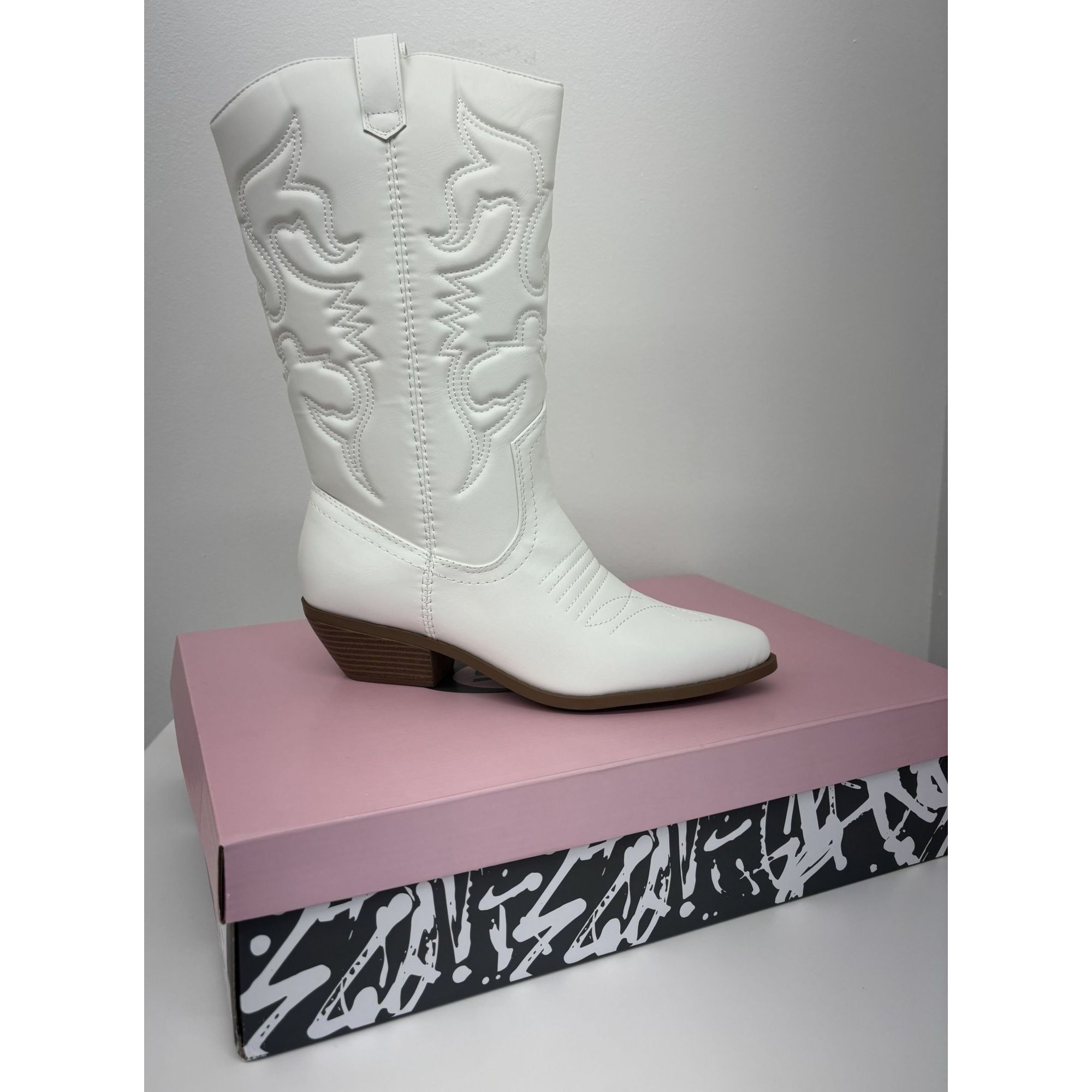 Other SODA / Reno / White / Embroidered / Western Cowgirl Boots / Size US 10 / IT 40 - 10 Thumbnail
