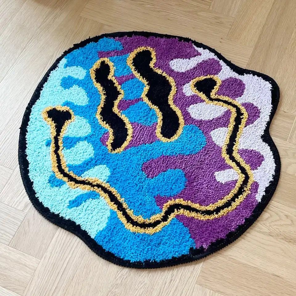 Designer × Japanese Brand Tufted Magic Trippy Smiling Face Rug 90x90cm Size ONE SIZE - 1 Thumbnail
