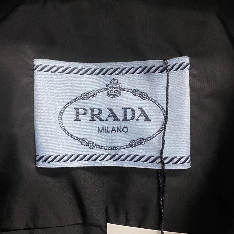 Prada Prada The latest black metal triangle zipper jacket 2501-Ne Size US XXS / EU 40 - 5 Thumbnail