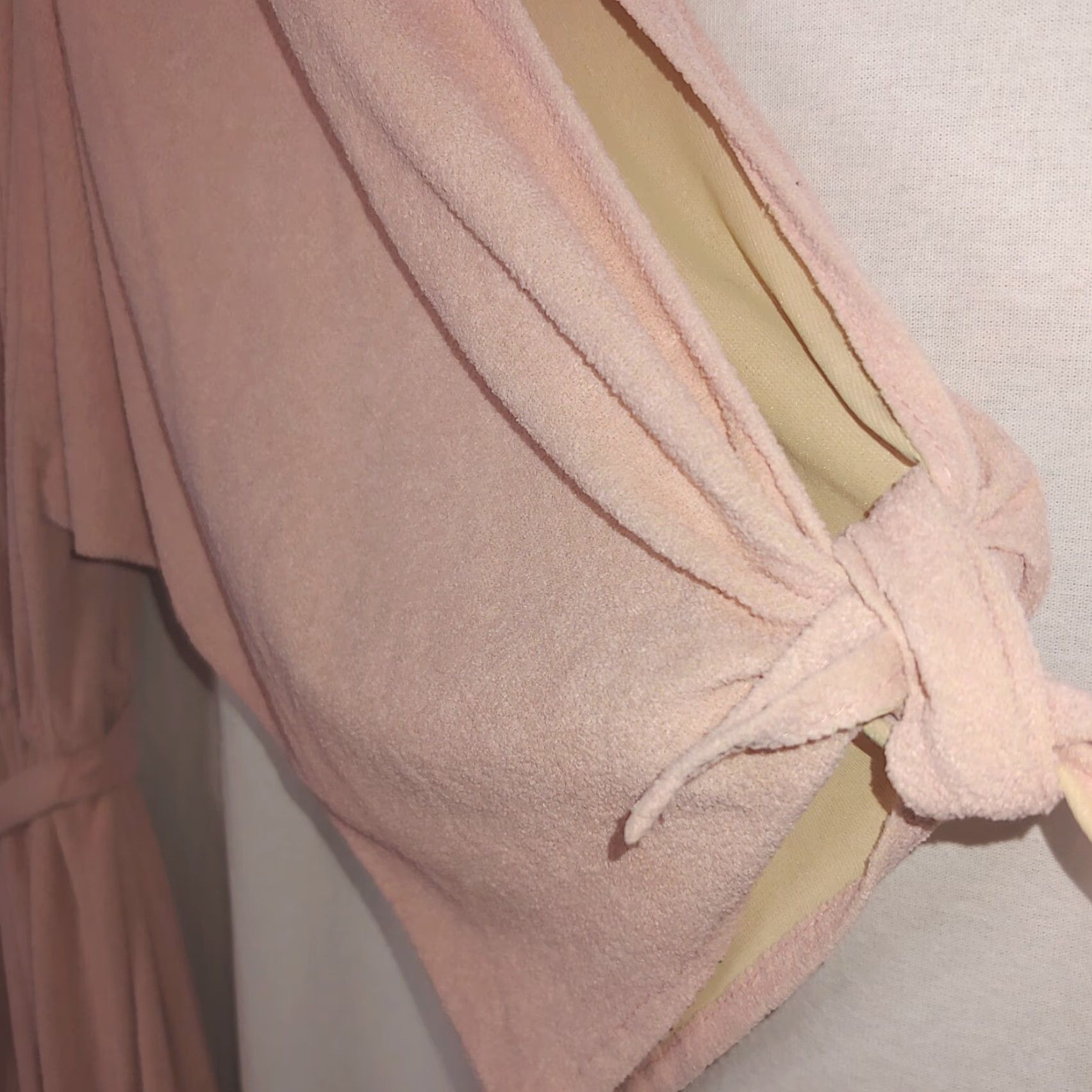 Pinko Vintage 1970s Dress Small Pink Terry Cloth Belted Knee Length Short Sleeves Tie Size 28" / US 6 / IT 42 - 5 Thumbnail