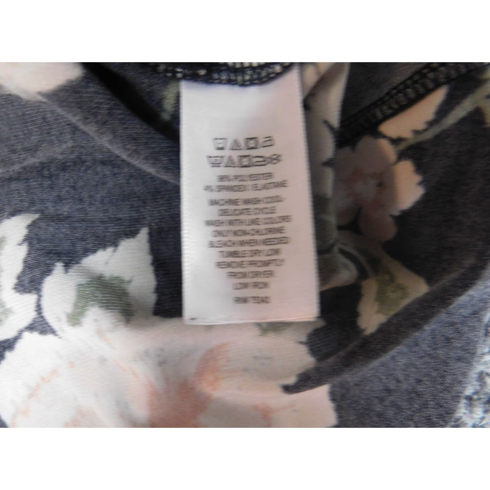 Nicole Miller Nicole Miller dress xs black Floral womens A-line stretch Knee Length Lined Polyest­er Spandex Knit Casual Summer Size XS / US 0-2 / IT 36-38 - 7 Thumbnail