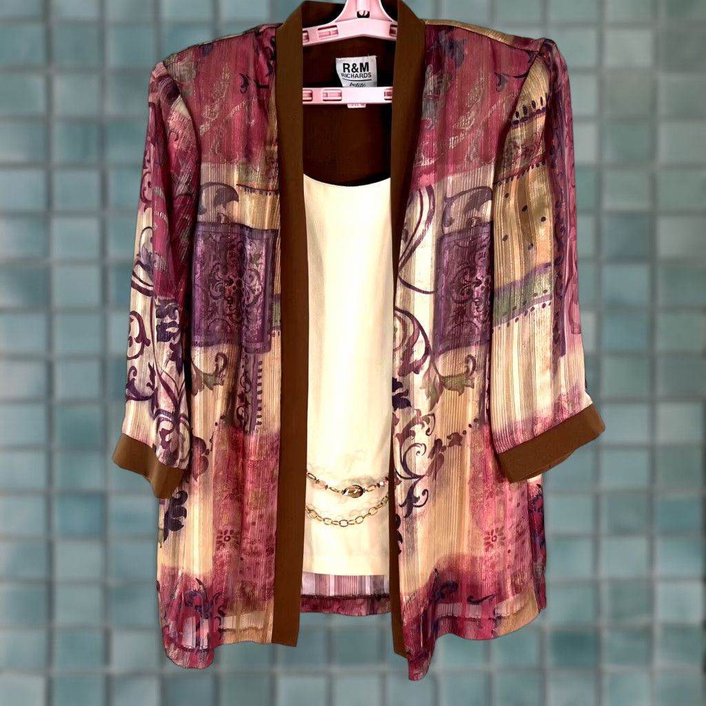 Vintage VINTAGE R&M Richards Blouse Top Womens Size 6P Ivory Red Kimono Shoulder Pads VTG Geometric 70s 80s? Size M / US 6-8 / IT 42-44 - 1 Thumbnail