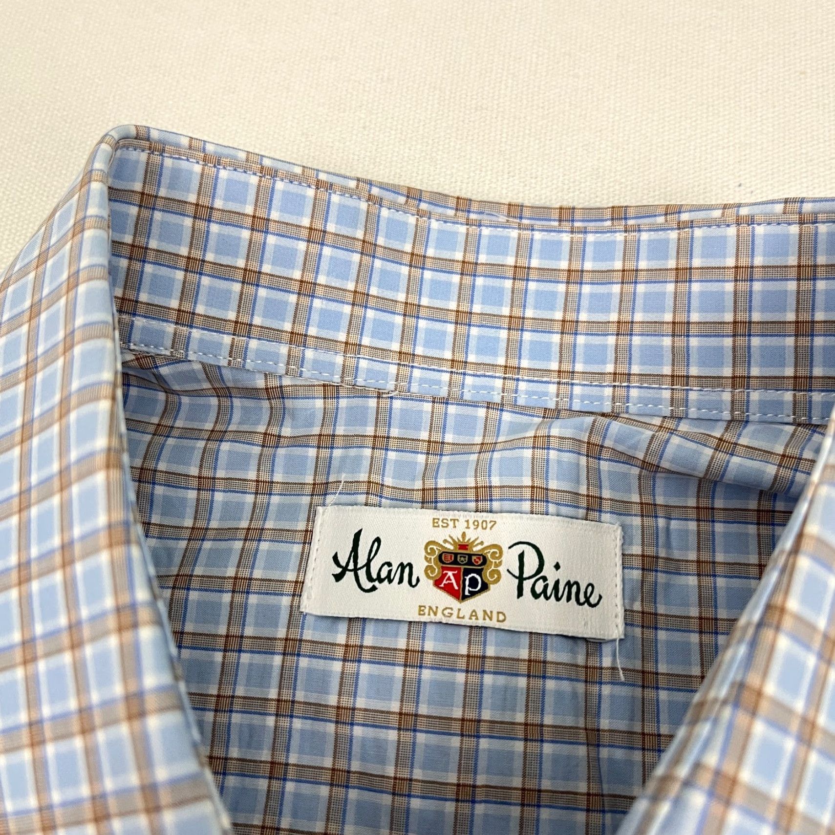 Vintage Alan Paine England Mens XL Blue Brown Plaid Button Down Shirt Business Casual Formal Workwear Shirt Size 46R - 3 Thumbnail