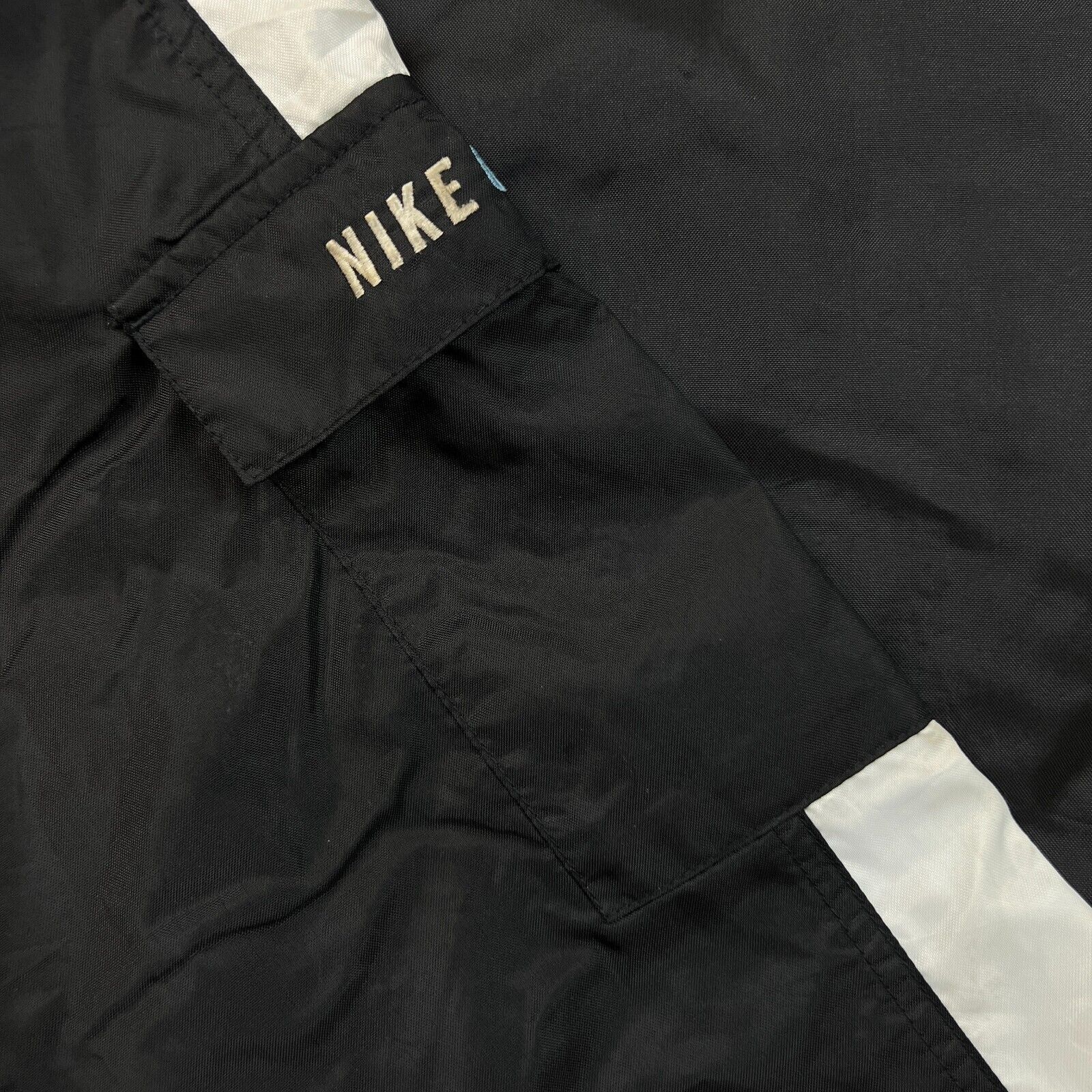 Nike × Vintage Vintage 90s Nike Jacket Large Sportswear Swoosh Windbreaker Size US L / EU 52-54 / 3 - 7 Thumbnail