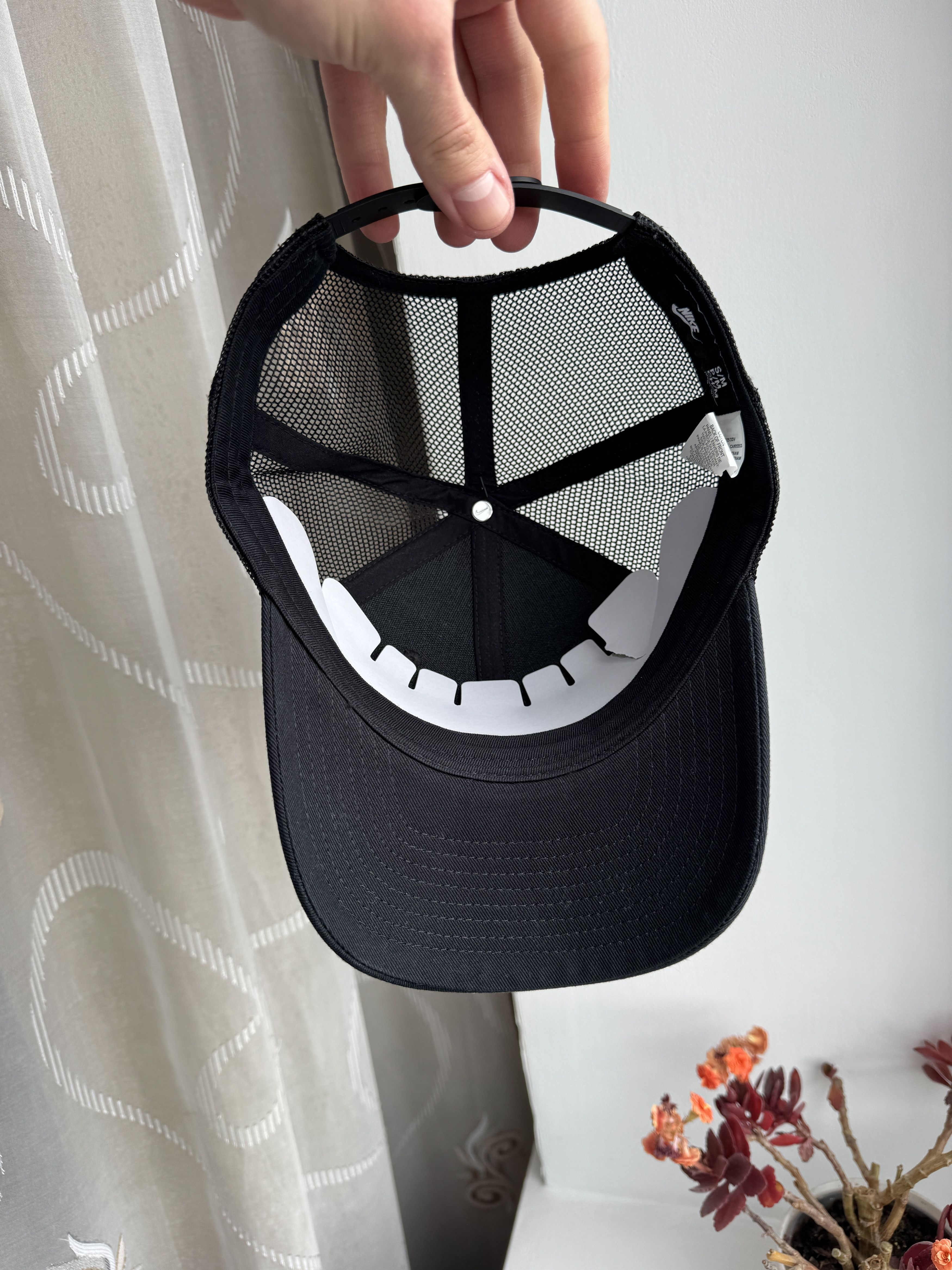 Nike Nike Trucker Cap Hat Mesh Back Swoosh Logo Embroidered Black Size ONE SIZE - 10 Thumbnail