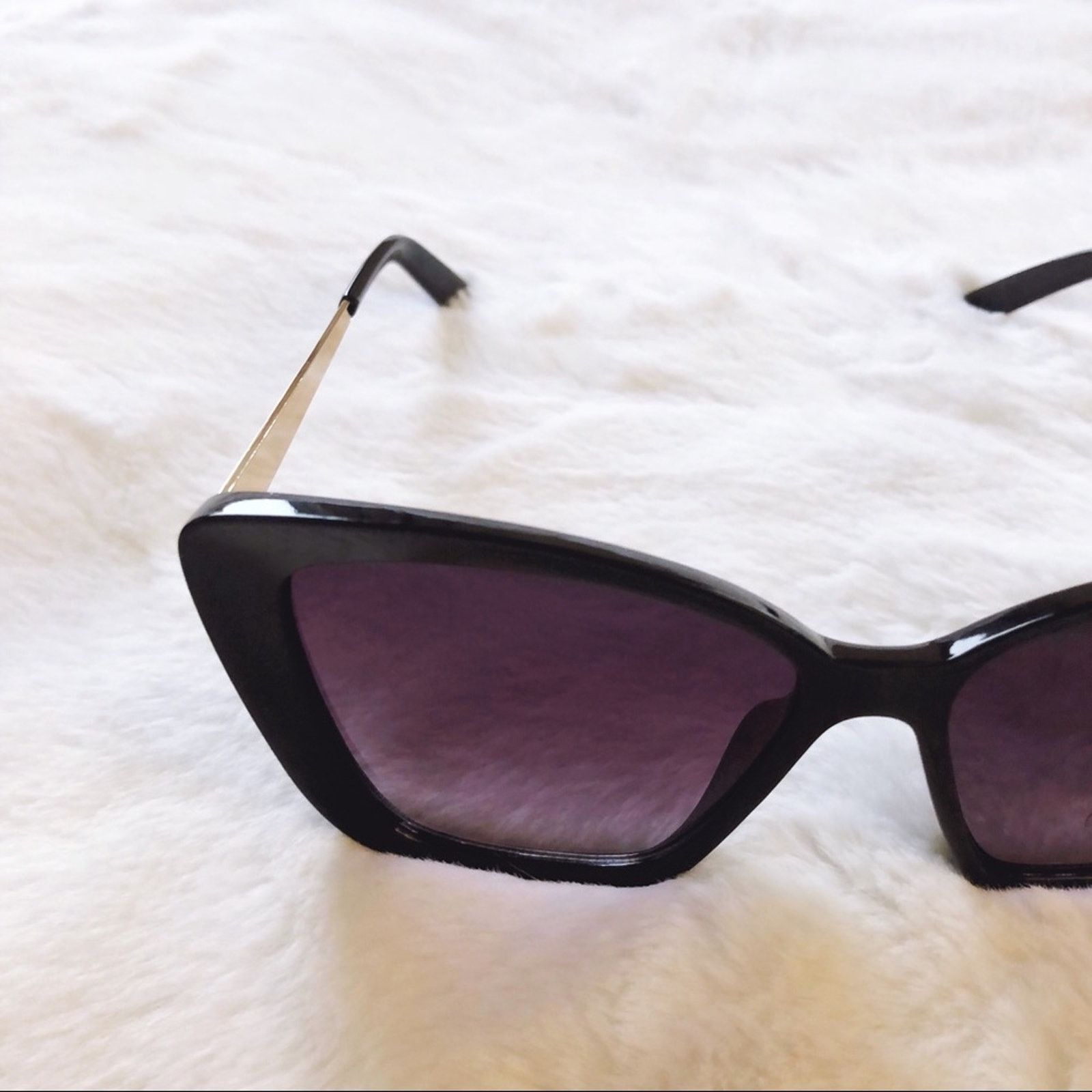 Other Hannah Black Oversized Cat Eye Sunglasses Size ONE SIZE - 7 Thumbnail