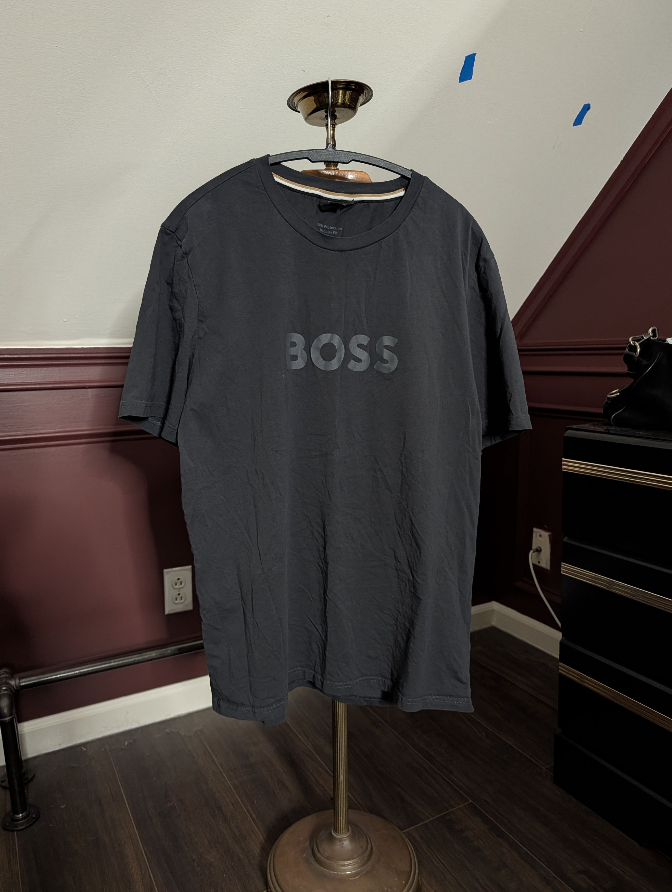 Hugo Boss BOSS Beach SUN Protection big logo graphic t-shirt Size US XL / EU 56 / 4 - 1 Thumbnail