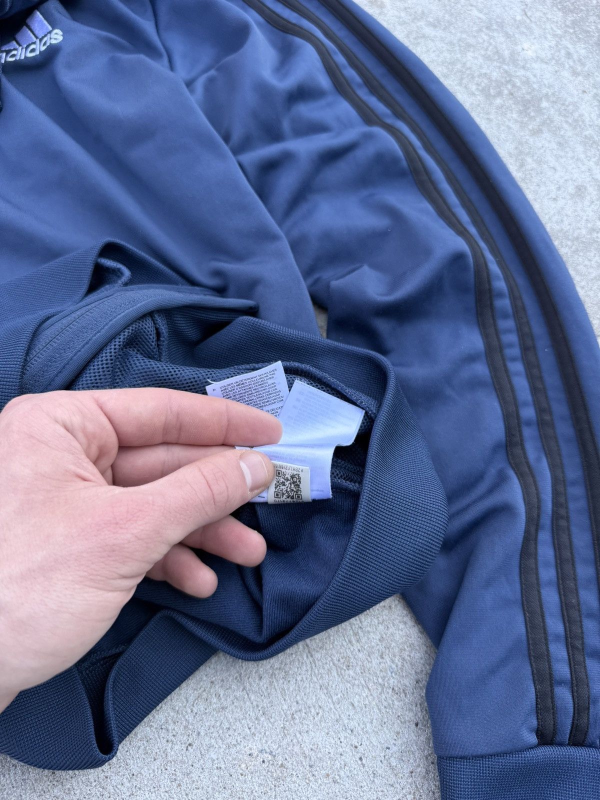 Adidas Vintage Adidas y2k streetwear old school track jacket Size US M / EU 48-50 / 2 - 10 Thumbnail