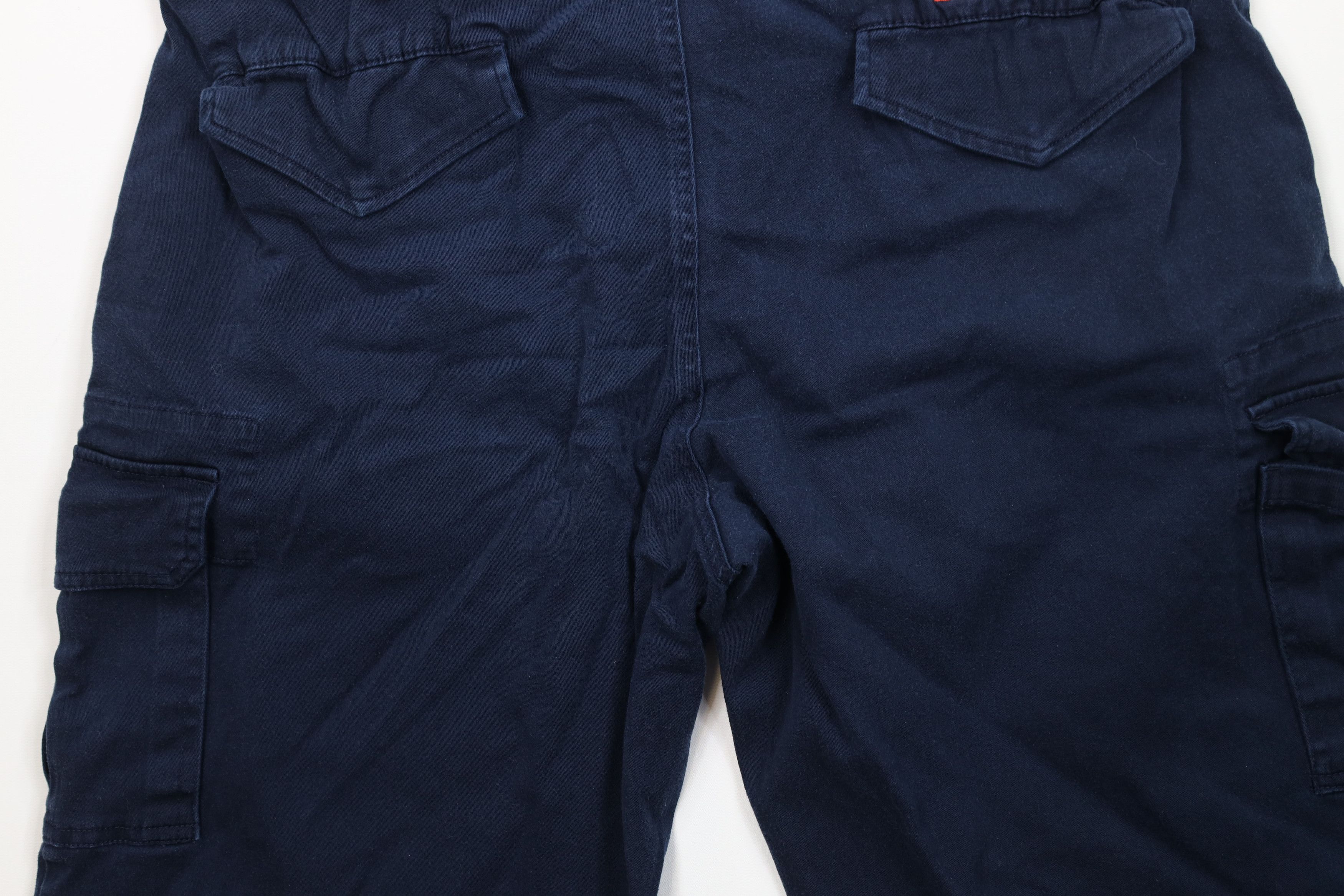 Vintage Vintage Red Bull Racing Spell Cargo Shorts Navy Blue Cotton Size US 38 / EU 54 - 9 Thumbnail