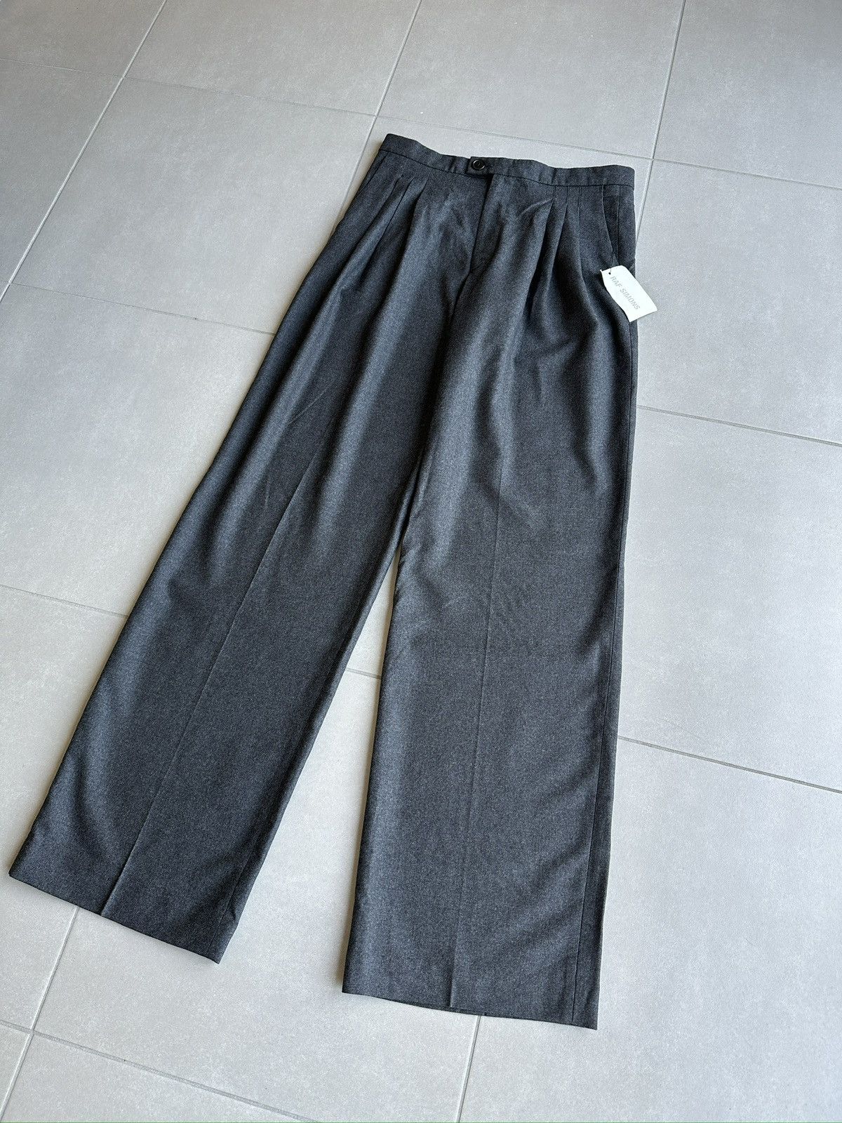Raf Simons Raf Simons AW1999 NWT darted baggy wool trousers Size US 32 / EU 48 - 5 Thumbnail