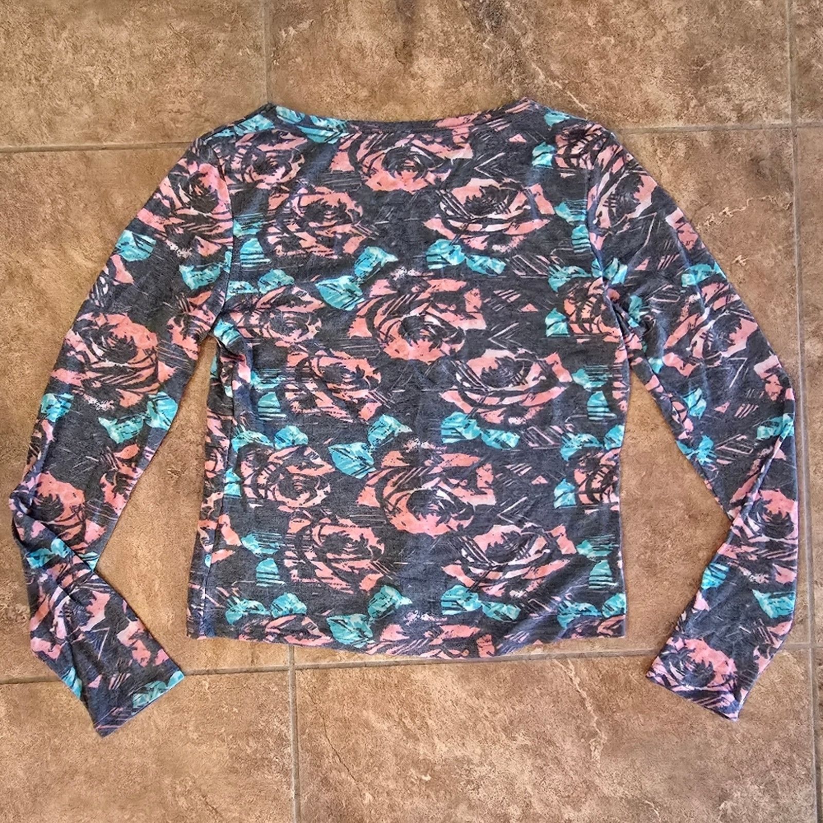 Other Grey Rose Detailed | MUDD | Long Sleeve Size L / US 10 / IT 46 - 2 Thumbnail
