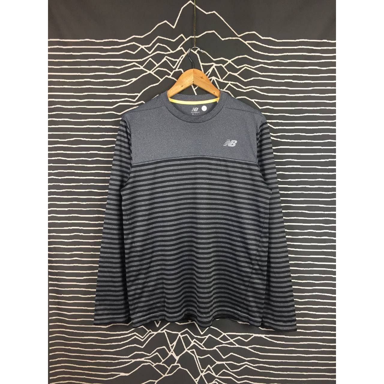 New Balance New Balance Dry-Fit Striped Longsleeve Performance Tee Size US L / EU 52-54 / 3 - 2 Thumbnail
