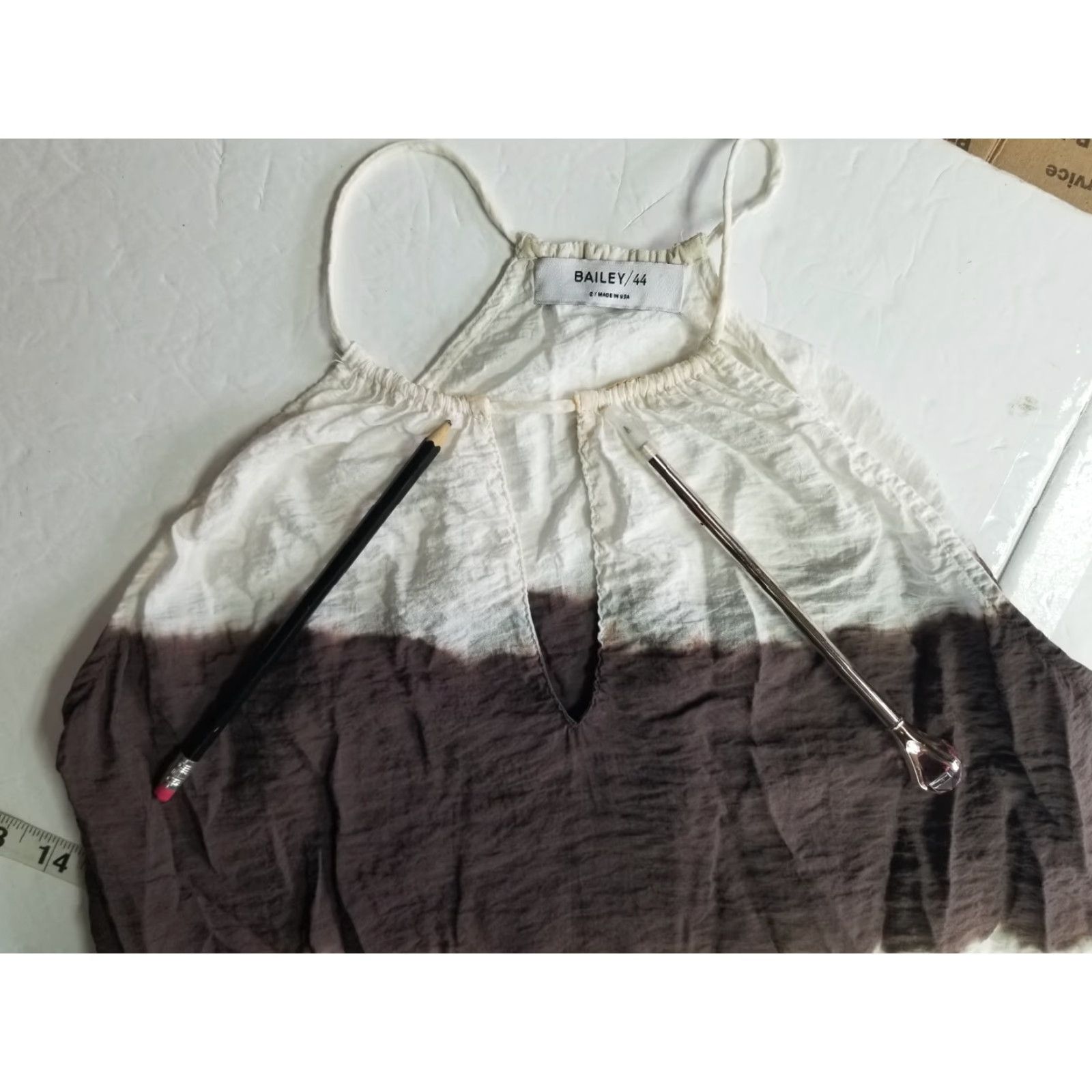 Bailey 44 Bailey 44 Shirt Womens Cold Shoulder Flare Top Small Stains See Pics Multicolor Silk Logo Blouse V-Neck? Size S / US 4 / IT 40 - 7 Thumbnail