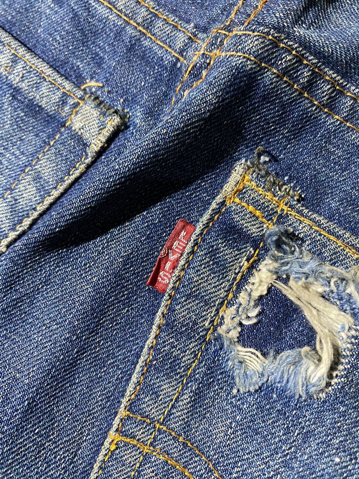 Levi's × Vintage 70s Rare Levi’s 805 Distressed Vintage Jeans Size US 33 - 8 Thumbnail