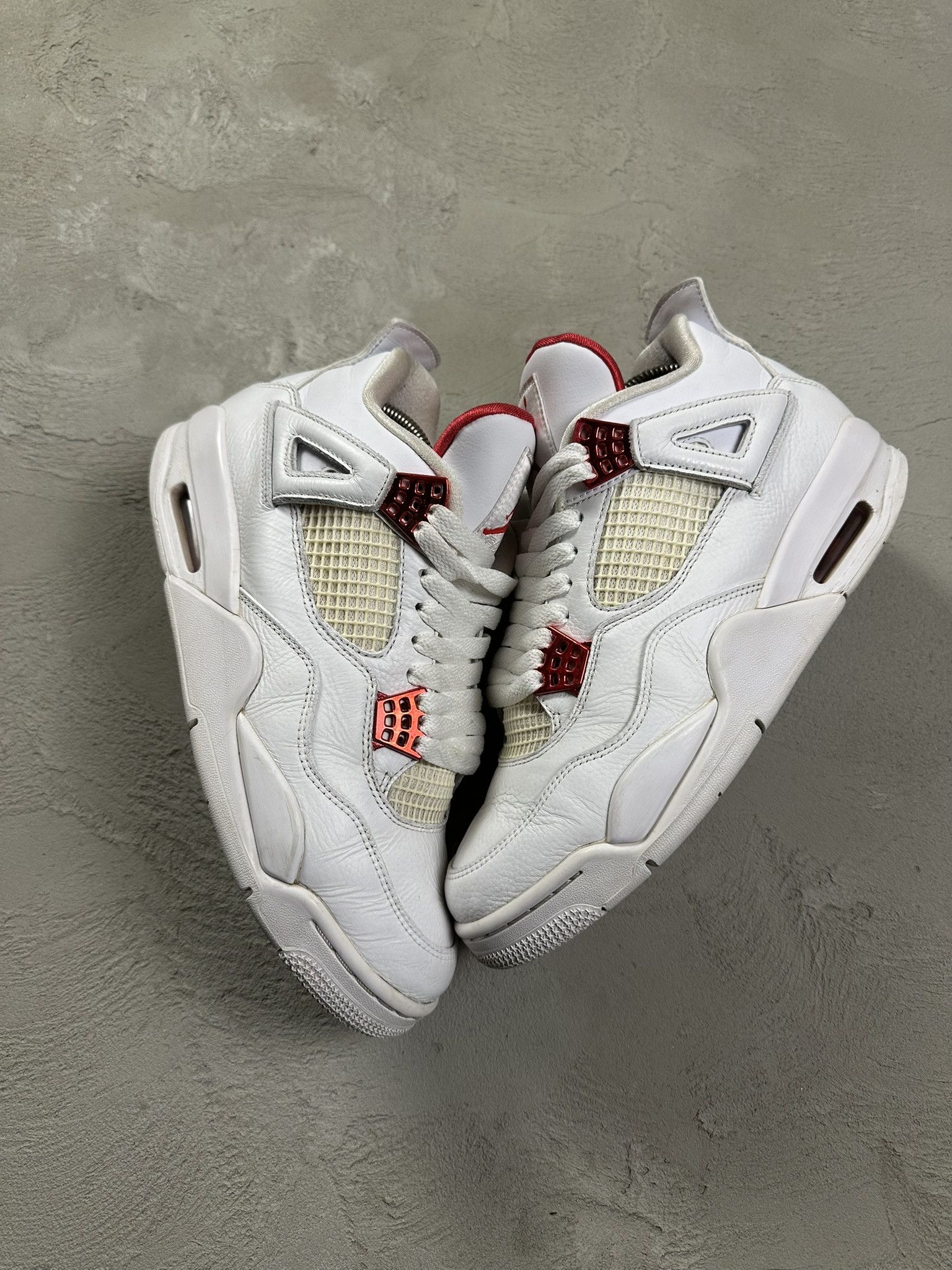 Jordan Brand Jordan 4 Metalic Red Hi Sneakers Hype Size US 9.5 / EU 42-43 - 2 Thumbnail