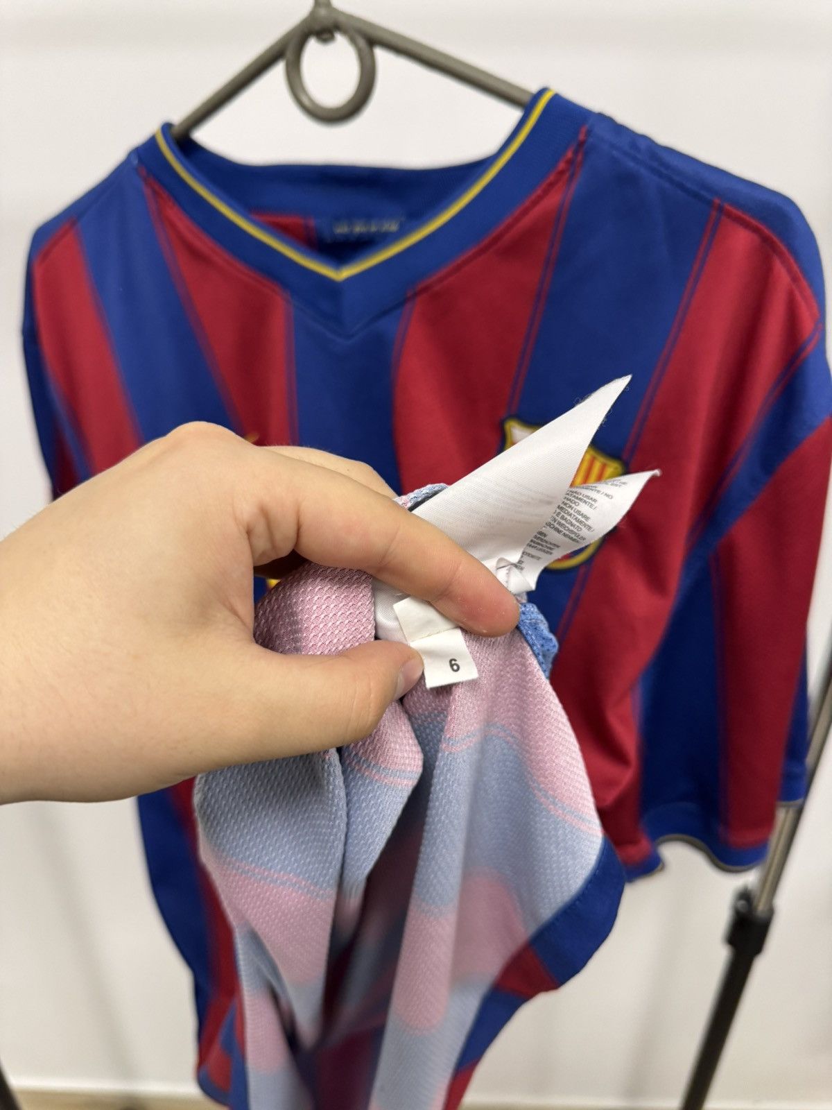 Nike Vintage Nike Barcelona Jersey 2009/2010 Home Football Shirt Size US XL / EU 56 / 4 - 15 Thumbnail