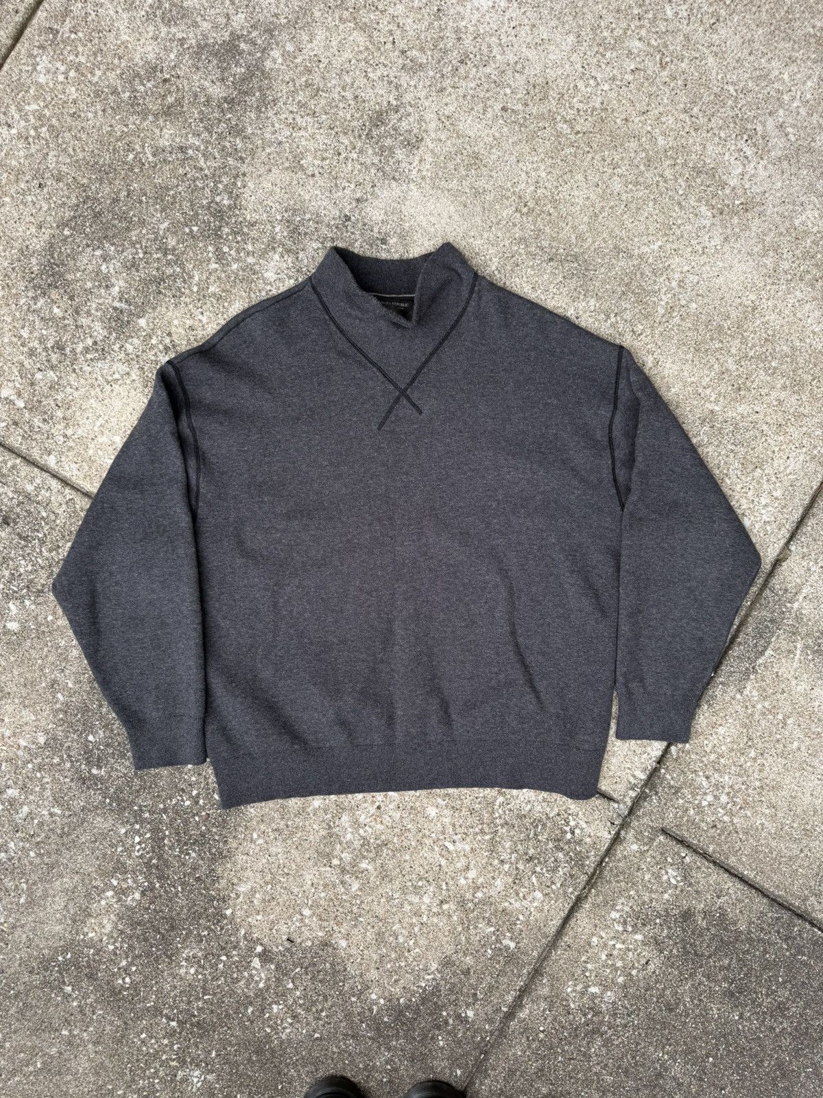 Banana Republic BR Charcoal Grey Mock Neck Sweatshirt Cropped Fit Size US L / EU 52-54 / 3 - 1 Thumbnail