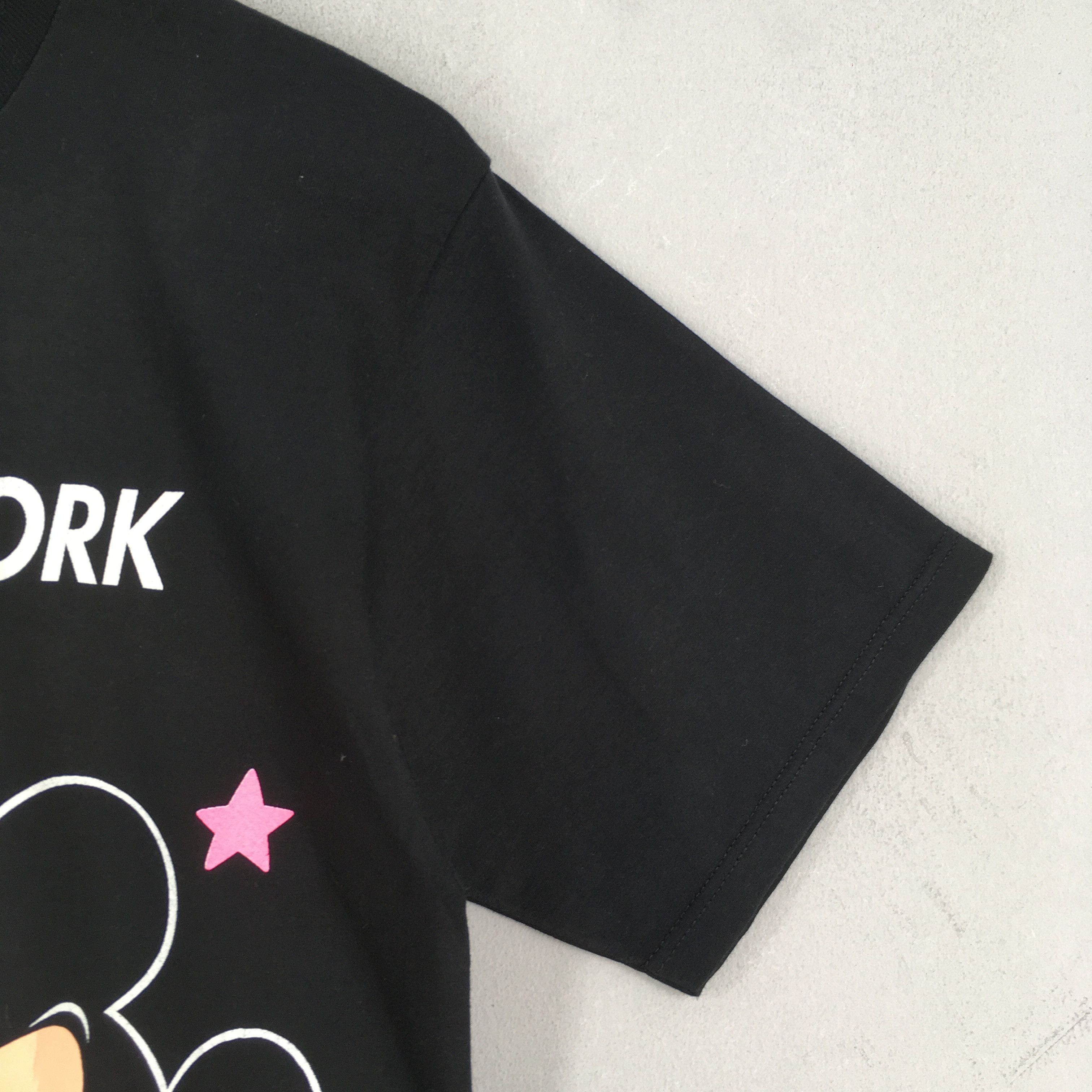 Disney Vintage 90's Disney Mickey Mouse New York T shirt Large Size US L / EU 52-54 / 3 - 5 Thumbnail