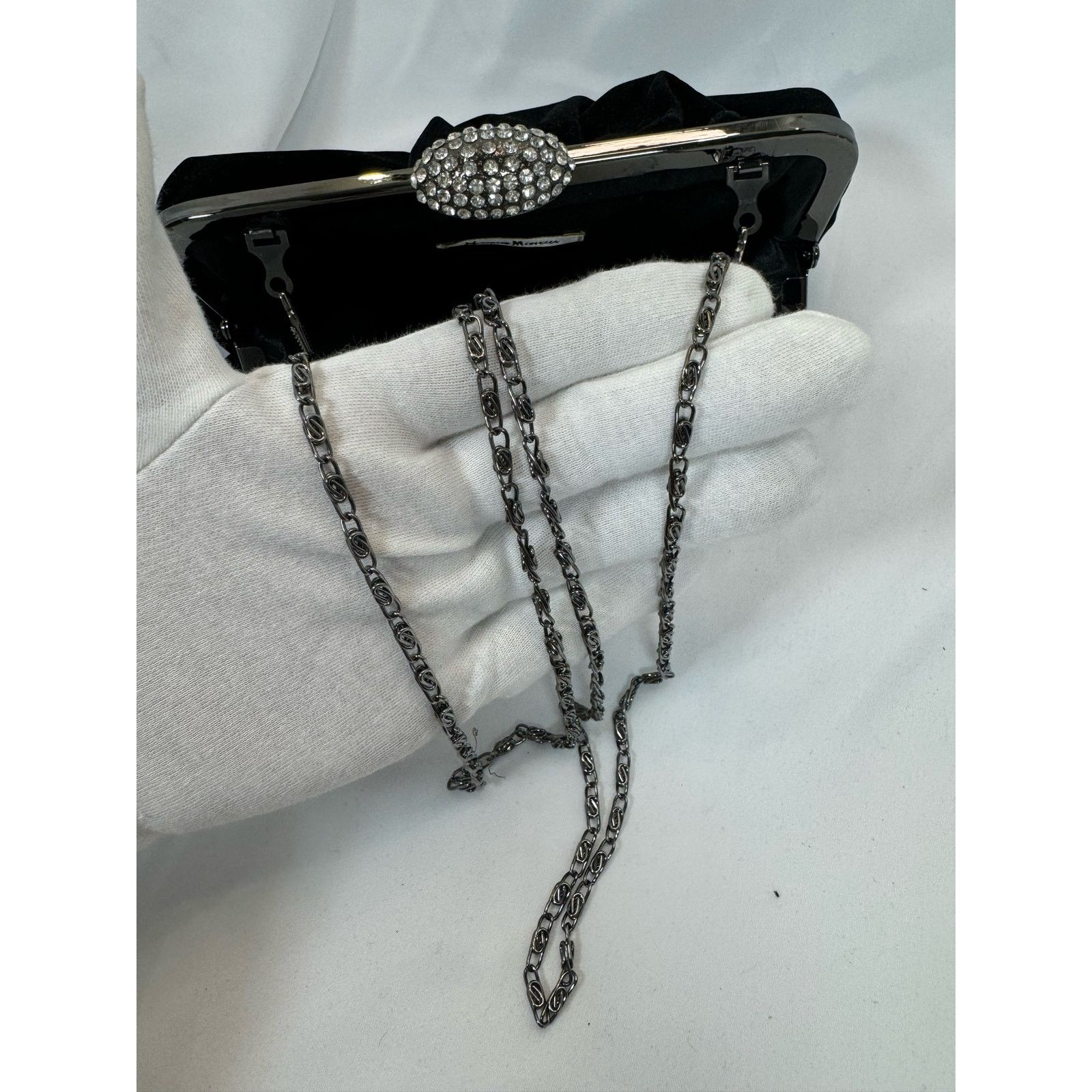 Neiman Marcus Neiman Marcus Black Velvet Vintage Clutch Size ONE SIZE - 8 Thumbnail