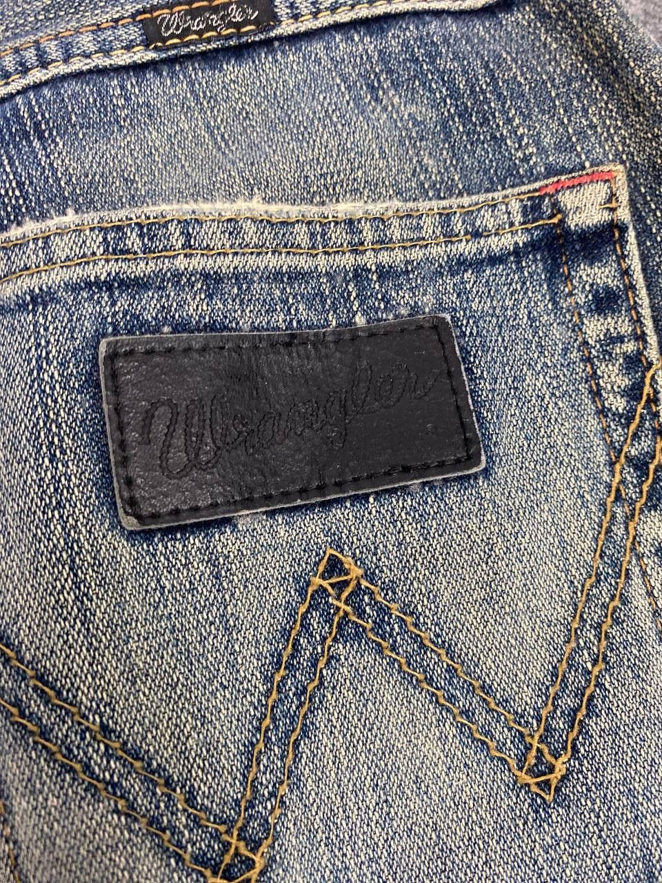 Wrangler vintage wrangler uneven faded distressed denim Size US 32 / EU 48 - 6 Thumbnail