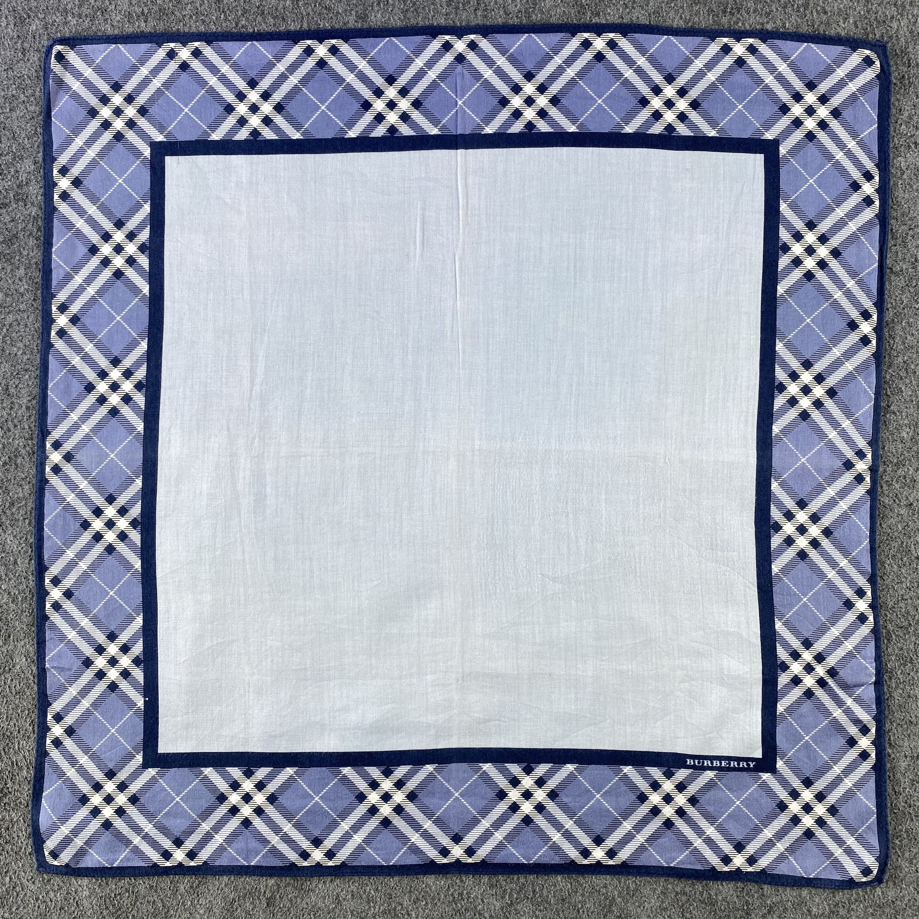 Burberry × Vintage Burberry Handkerchief/Neckerchief/Bandana HC726 Size ONE SIZE - 1 Thumbnail