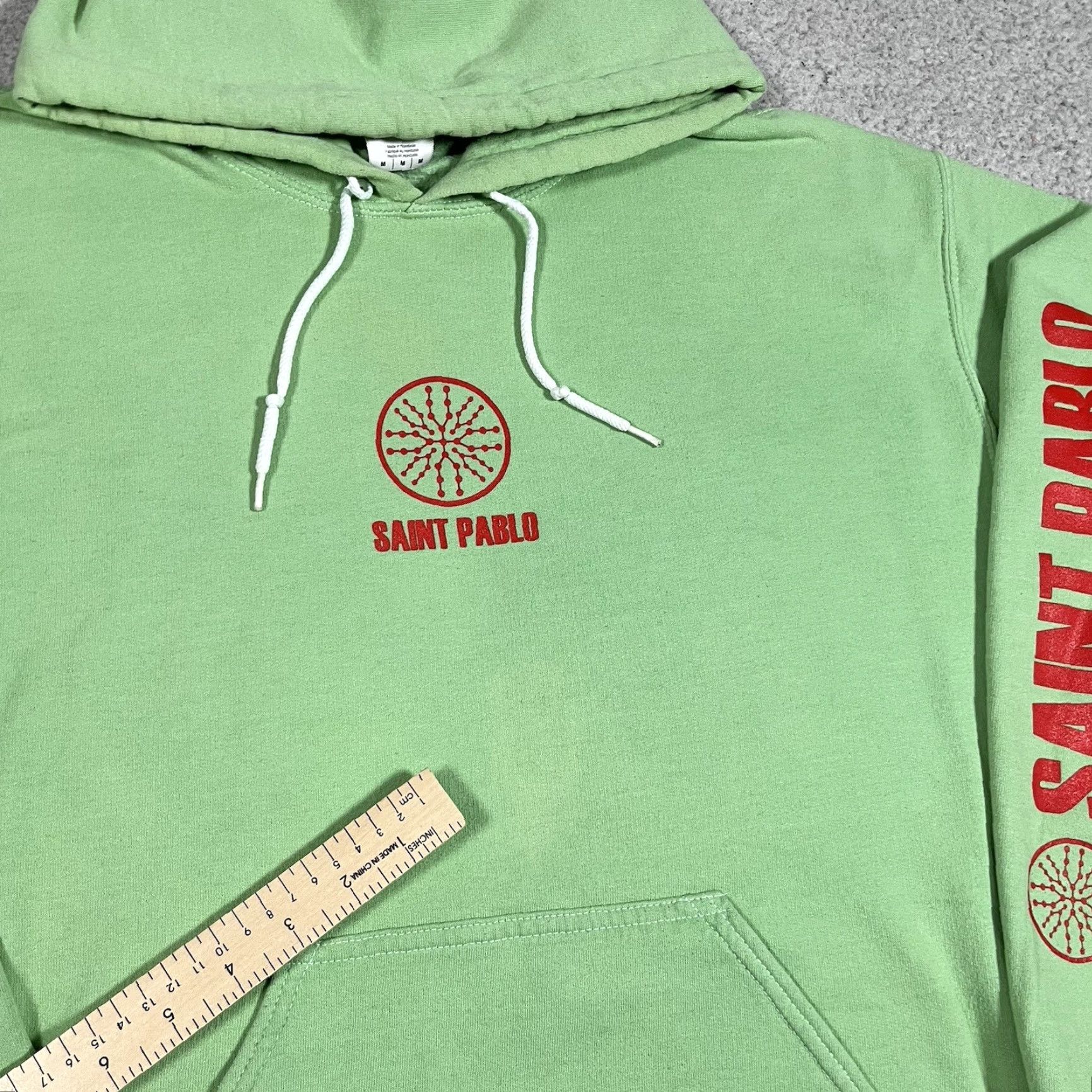 Gildan Saint Pablo Hoodie Mens M Green Sweatshirt Concert 2016 Tour Merch Kanye West Shirt Hooded Pockets Logo Graphic Print Size US M / EU 48-50 / 2 - 4 Thumbnail
