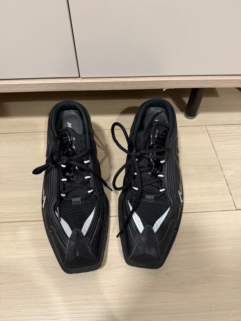 Martine Rose Martine Rose x Nike Shox R4 Sneakers- dmc Size US 8.5 / EU 41-42 - 1 Thumbnail