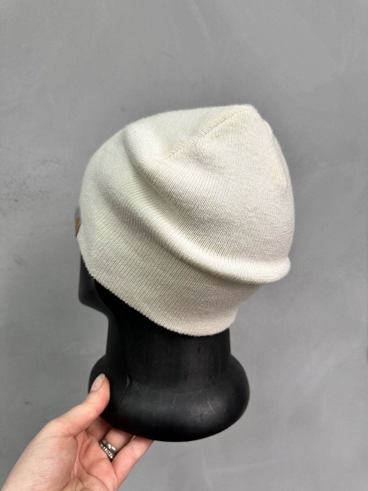 Carhartt Wow 😻 White Beanie Carhartt Y2K Streetwear Outdoor Arcteryx Size ONE SIZE - 5 Thumbnail