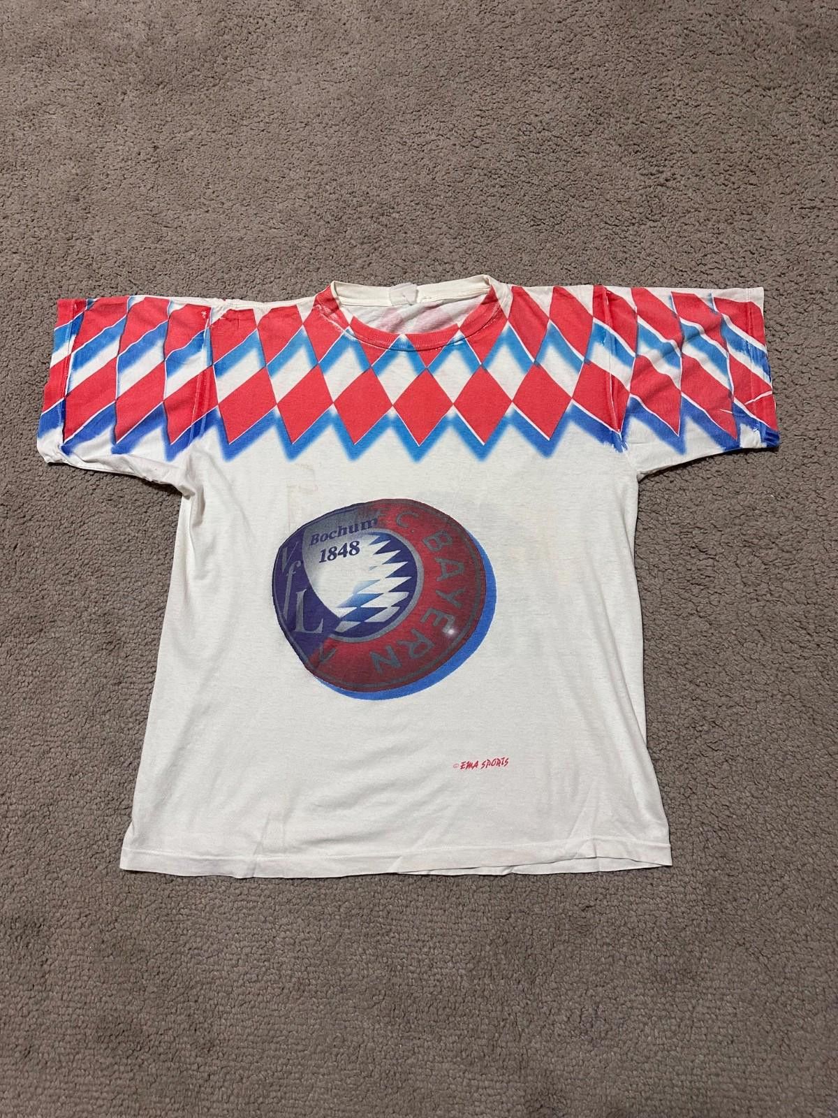 The Unbranded Brand Vintage T-Shirt Bayern Bochum Sz L Size US L / EU 52-54 / 3 - 1 Thumbnail