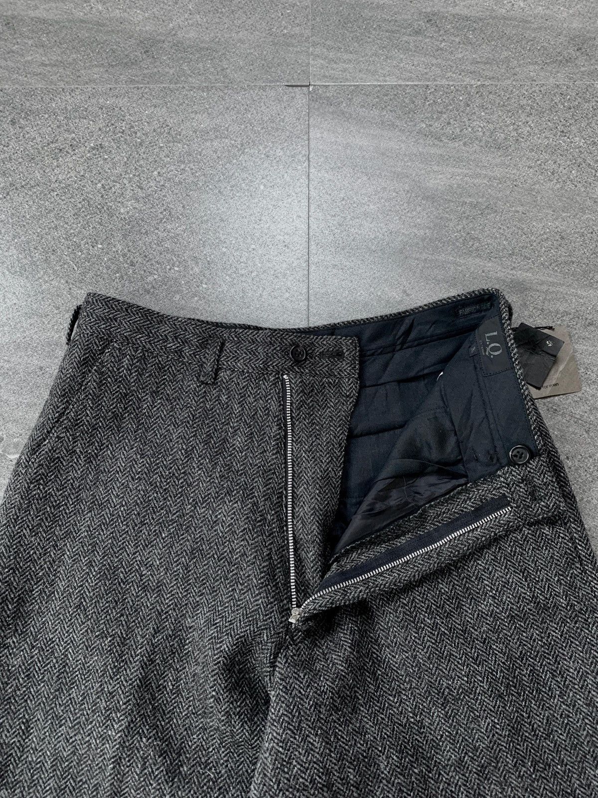 BNWT Ys for Men Wool Formal Short Pants