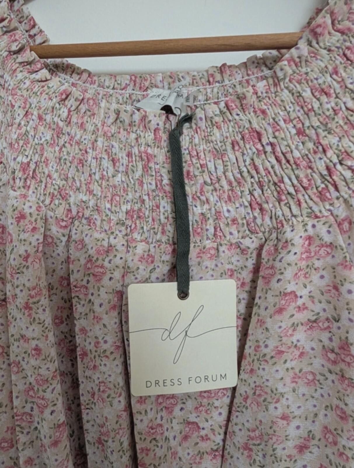 Other Dress Forum Floral Smocked Dress with Puff Sleeves Size ONE SIZE - 2 Thumbnail